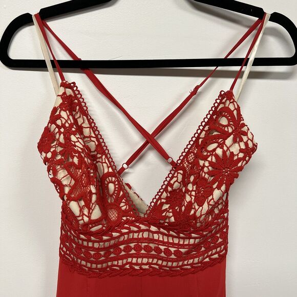 Kimcine Red Lace Jumpsuit Size S Wedding Guest Crisscross Back Formal Party Prom - Picture 2 of 16